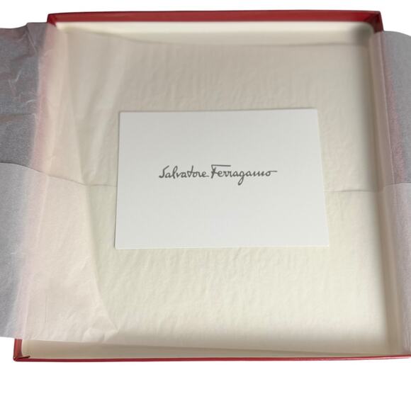 Salvatore Ferragamo 100 % Silk Scarf with Box - Picture 4 of 16